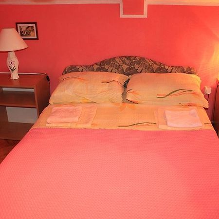 Gajanovic Rooms Donji Milanovac Bagian luar foto