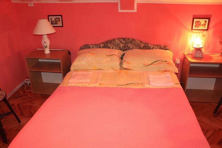 Gajanovic Rooms Donji Milanovac Bagian luar foto